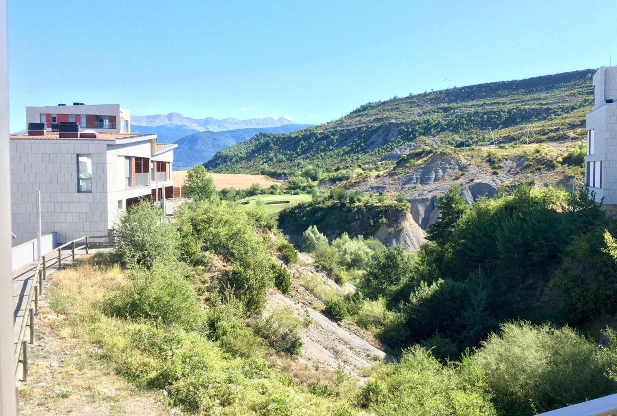 Coqueto Apto Con Vistas En Las Margas Golf N001 Sabiñánigo Exterior foto